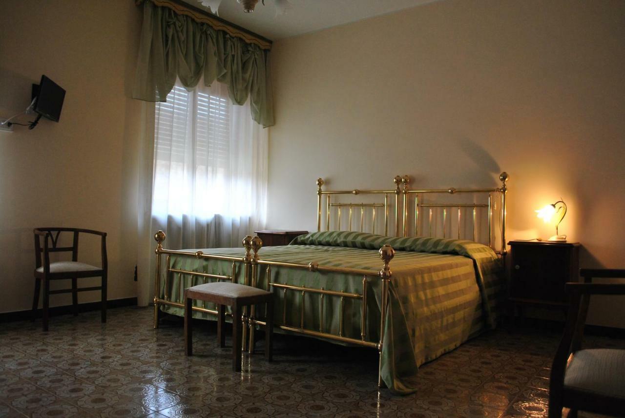 B&B Le Coccinelle Torre Bormida Εξωτερικό φωτογραφία
